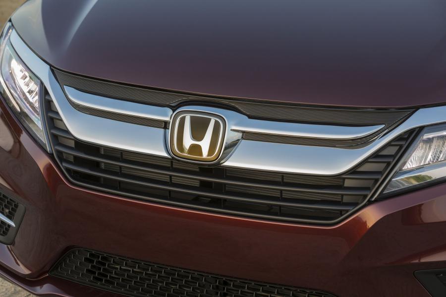 Детали экстерьера Honda Odyssey 2017 года  (фото 109 из 160)